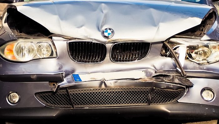 autounfall-schaden-versicherung